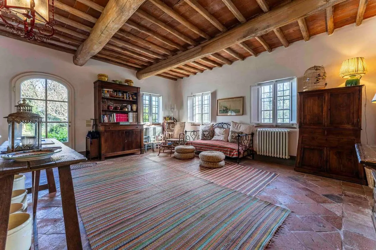 La Casa Dei Limoni, Camaiore, Toscana, Indipendent House With Private Outdoor Garden 0*, Camaiore Italy